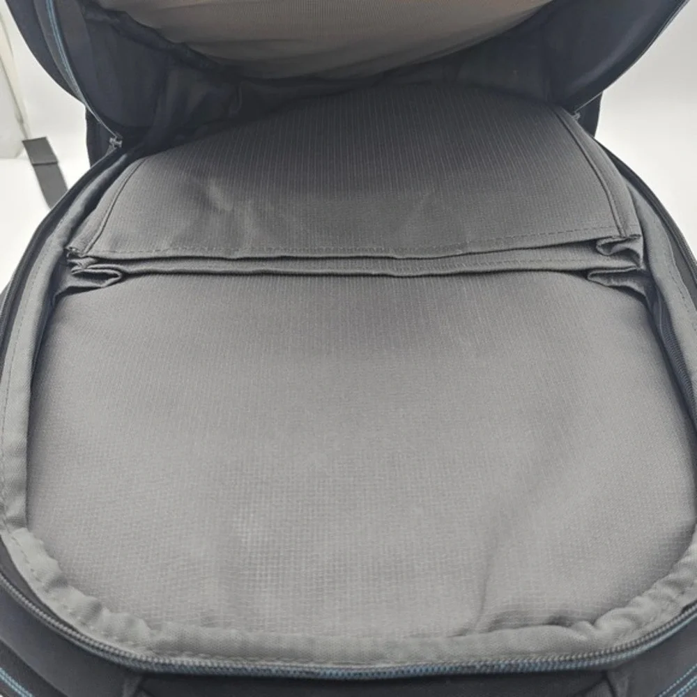 Alienware Vindicator 2.0 Gaming Laptop Backpack Black Blue Accents 17 Inch‎